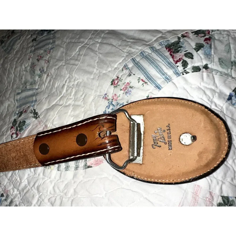 VINTAGE UNWORN TONY LAMA COMONCHERO TOOLED LEATHER WESTERN BELT & BUCKLE UNISEX